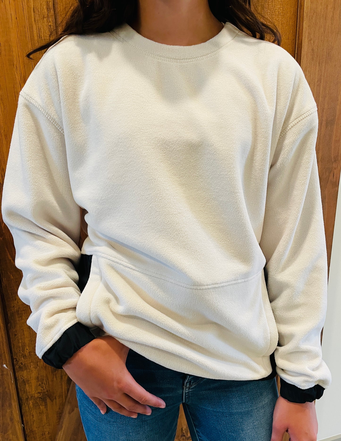 SOFT TOUCH FRONT POCKET CONTRAST SWEATSHIRT