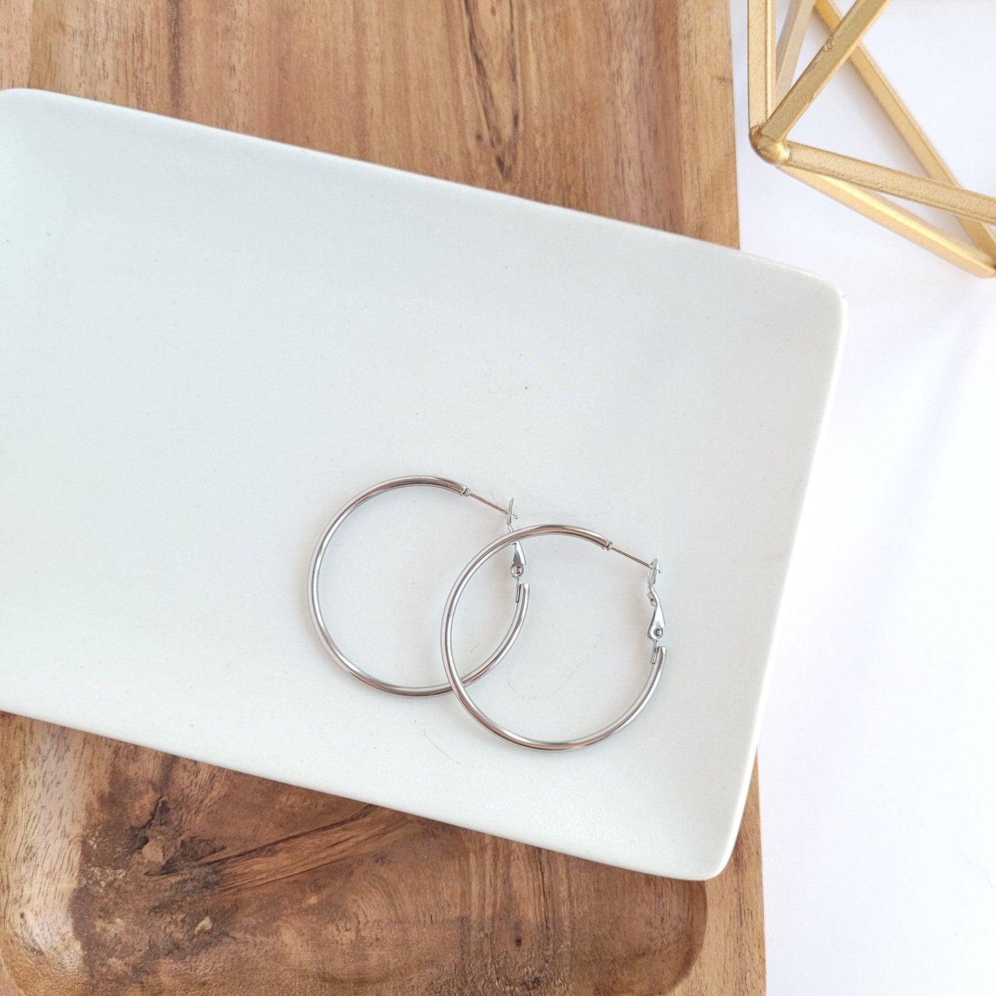 Remi Hoop Earrings- Lightweight